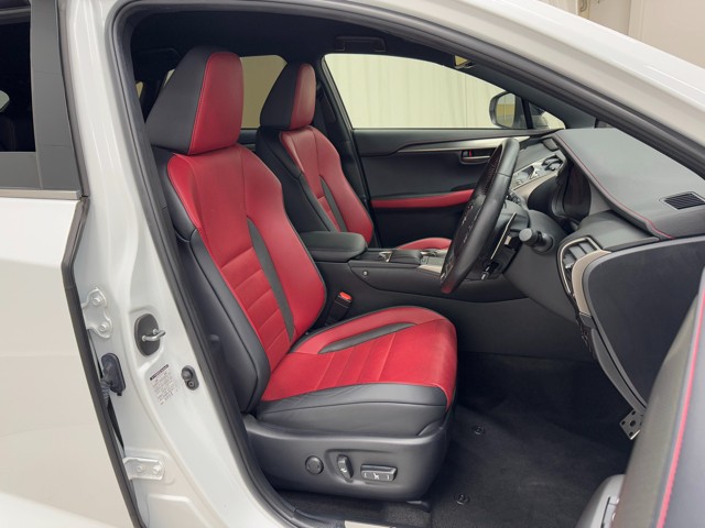 レクサス NX300h Fスポーツ