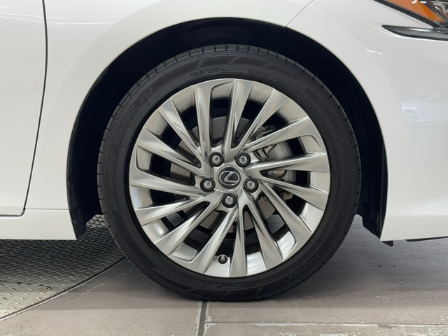 レクサス ES300h バージョンL