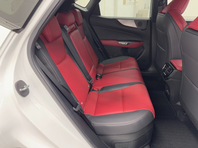 レクサス NX350h Fスポーツ