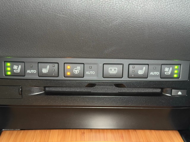 レクサス ES300h バージョンL