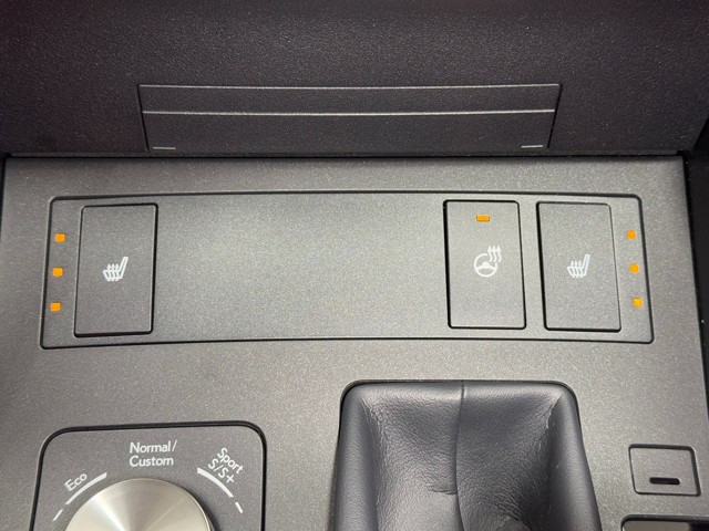 レクサス IS300h F SPORT