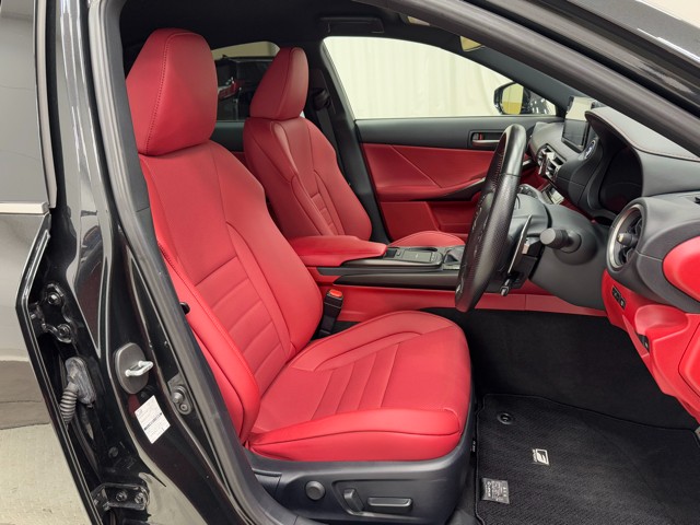 レクサス IS300h F SPORT