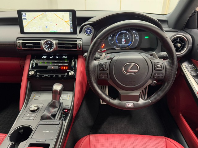 レクサス IS300h F SPORT