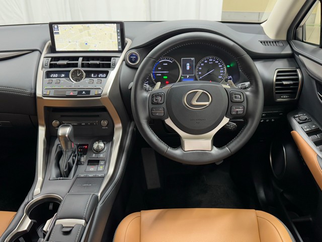 レクサス NX300h Iパッケージ
