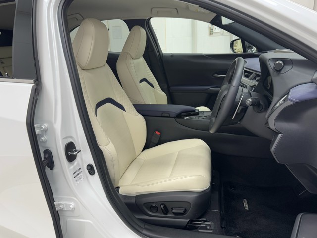 レクサス UX250h UrbanElegansu