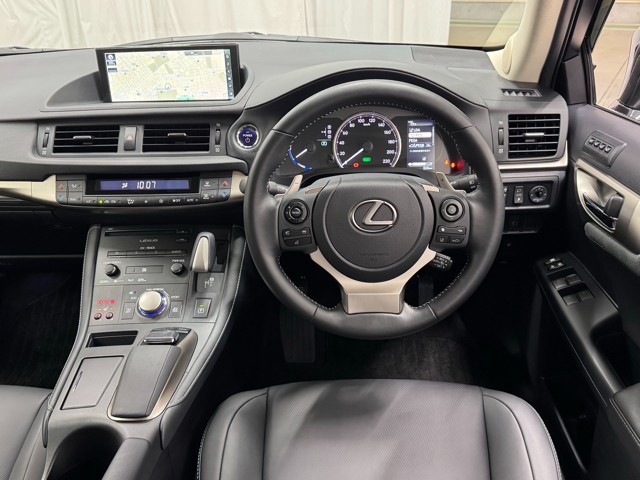 レクサス CT200h バージョンC