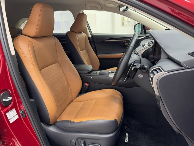 レクサス NX300h バージョンL
