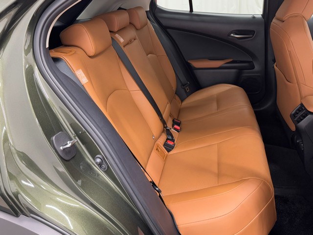 レクサス UX300e バージョンL