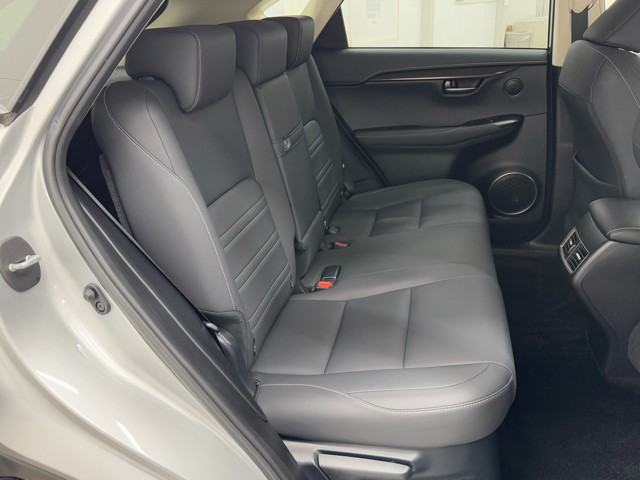 レクサス NX300h Iパッケージ