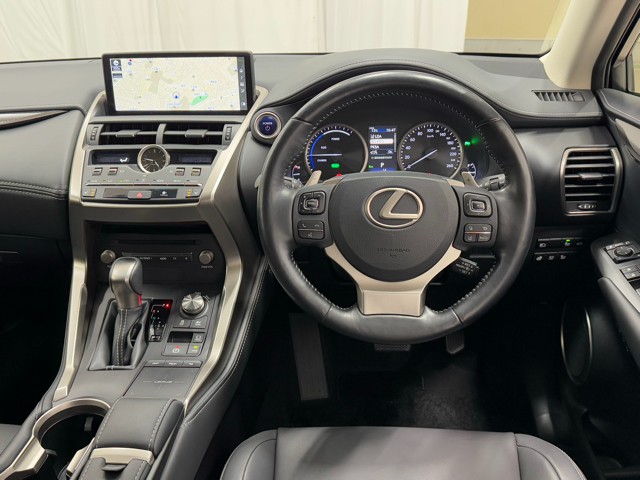 レクサス NX300h Iパッケージ
