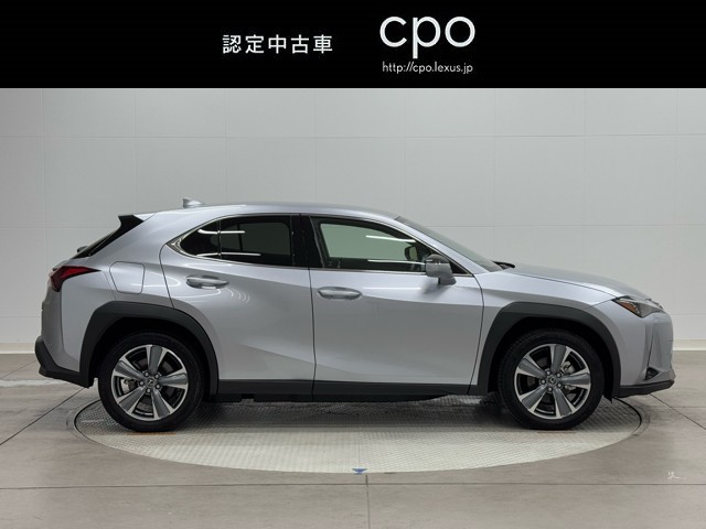 レクサス UX300e バージョンL