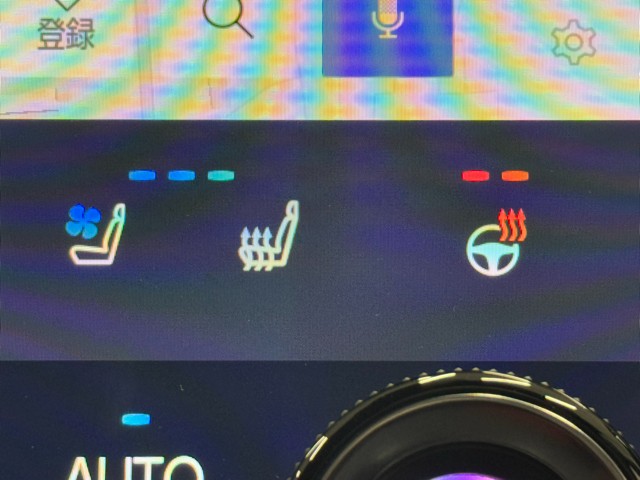 シートヒーターだけでなく、ベンチレーション付き