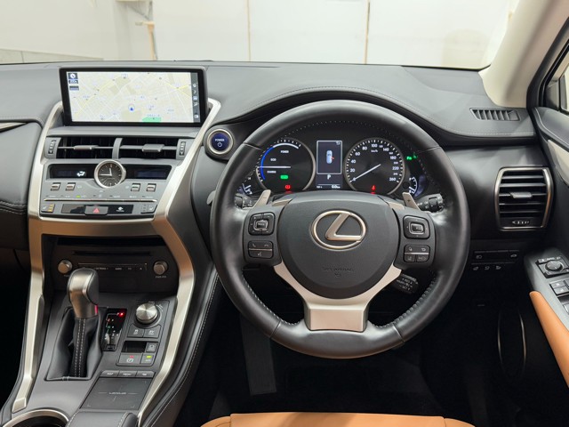 レクサス NX300h Iパッケージ