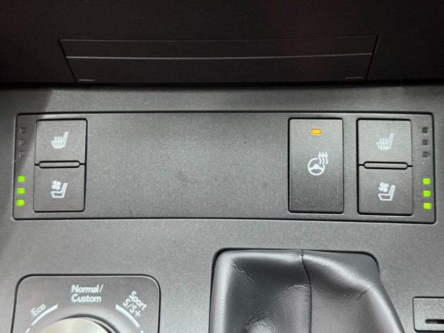 レクサス IS300h F SPORT