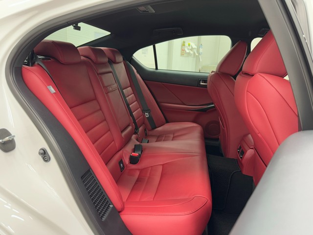 レクサス IS300h F SPORT