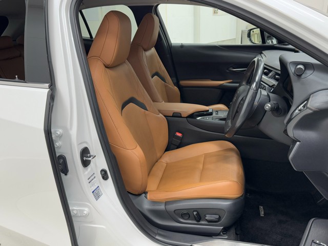 レクサス UX250h バージョンL