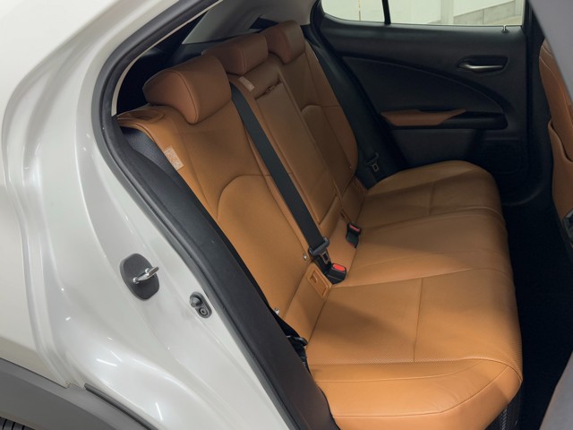 レクサス UX250h バージョンL