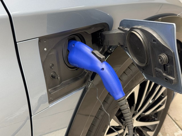 レクサス RZ450e バージョンL