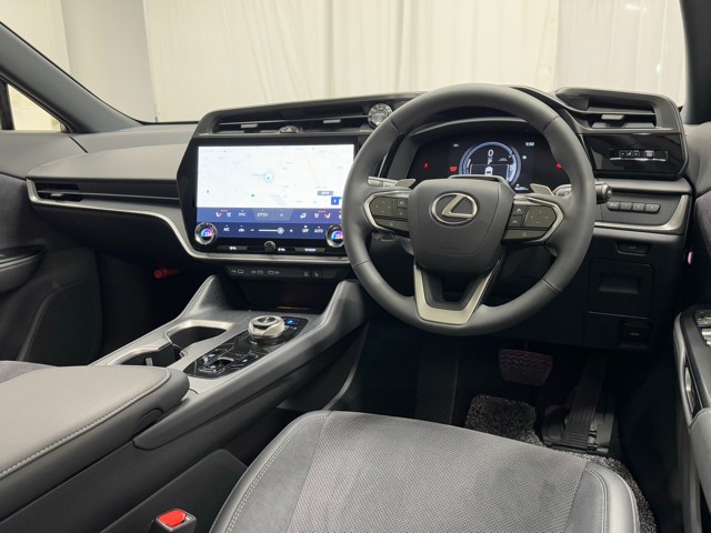 レクサス RZ450e バージョンL