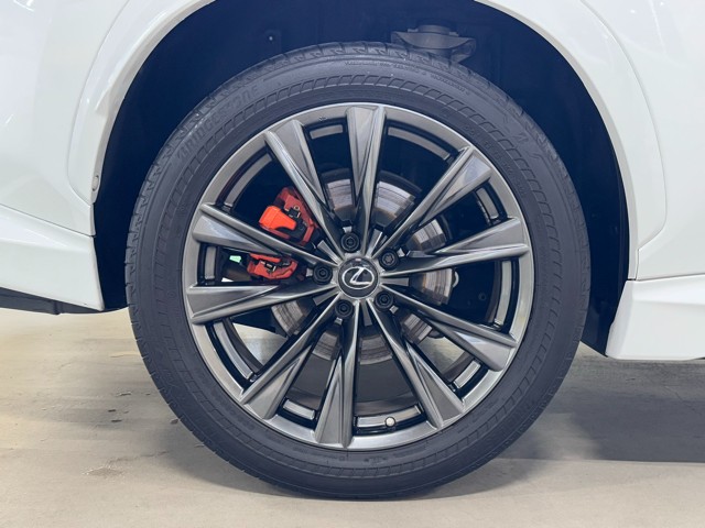 レクサス NX450h+ Fスポーツ