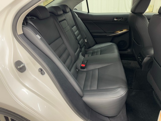 レクサス IS200t VER-L