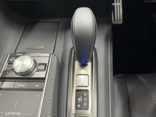 レクサス LC500h Lパッケージ