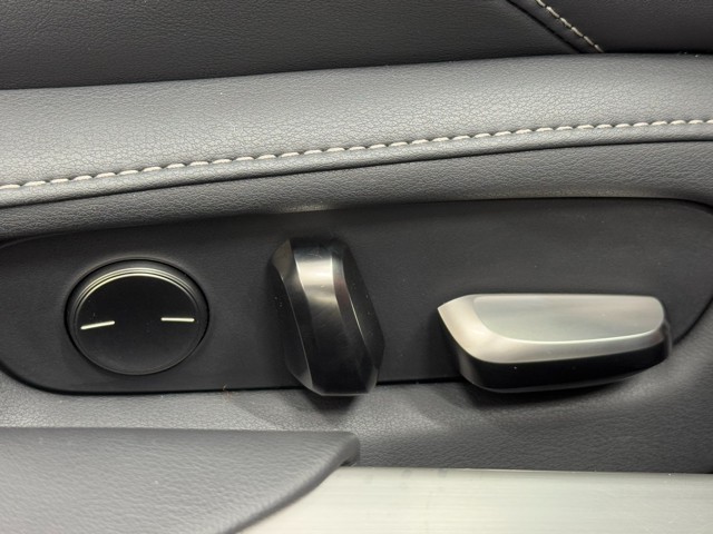 レクサス LC500h Lパッケージ