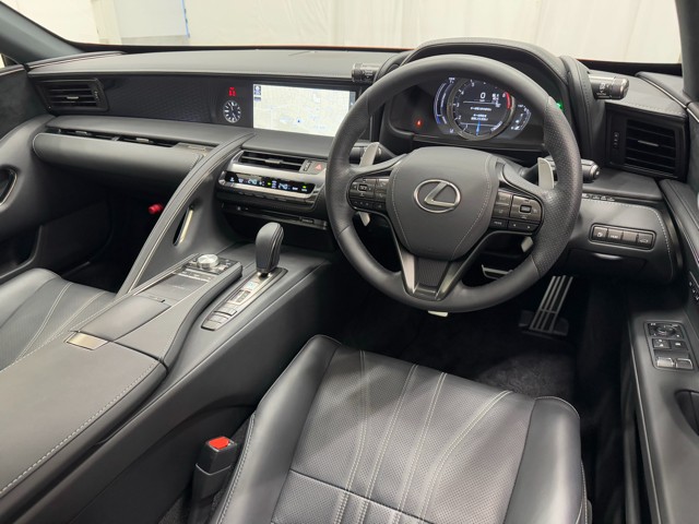 レクサス LC500h Lパッケージ