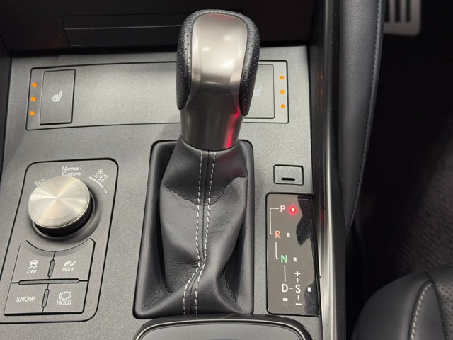 レクサス IS300h FSPORT