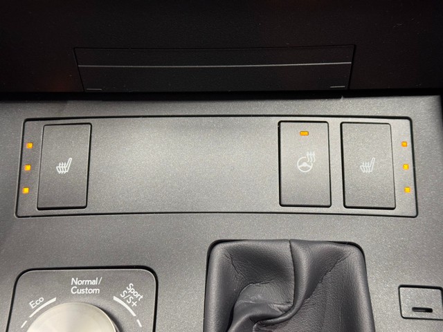 レクサス IS300h FSPORT