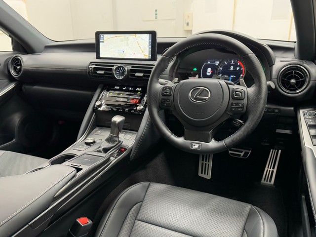 レクサス IS300h FSPORT