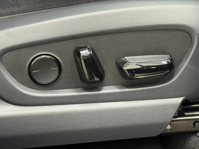 レクサス RZ300e バージョンL