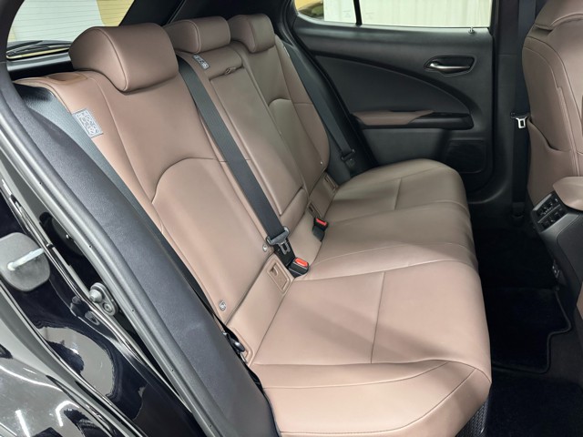 レクサス UX250h グレイスフル Exp
