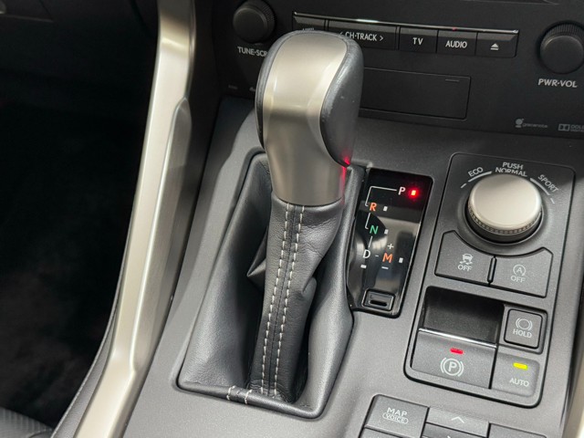 レクサス NX200t VER-L