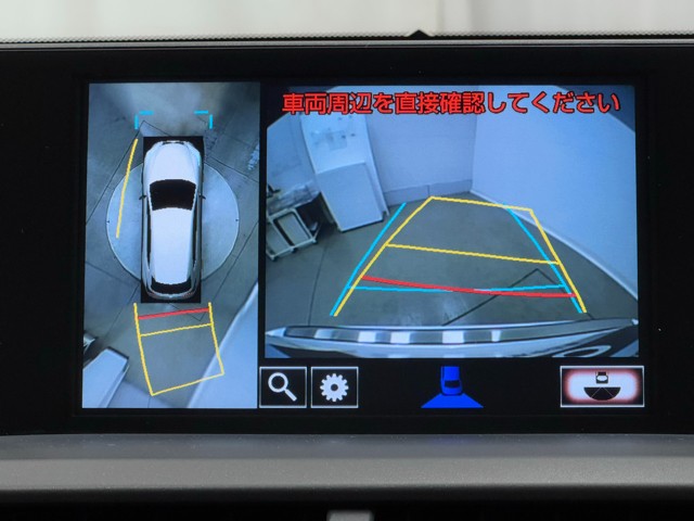 オプションにてパノラミックビューモニター・ブラインドスポットモニターが付いております。