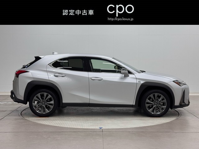 レクサス UX200 F SPORT