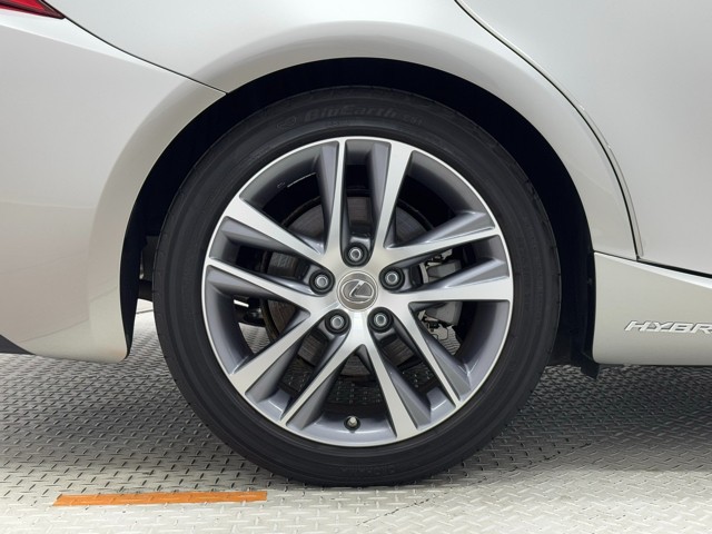 レクサス IS300h バージョンL
