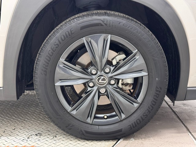 レクサス UX250h バージョンC