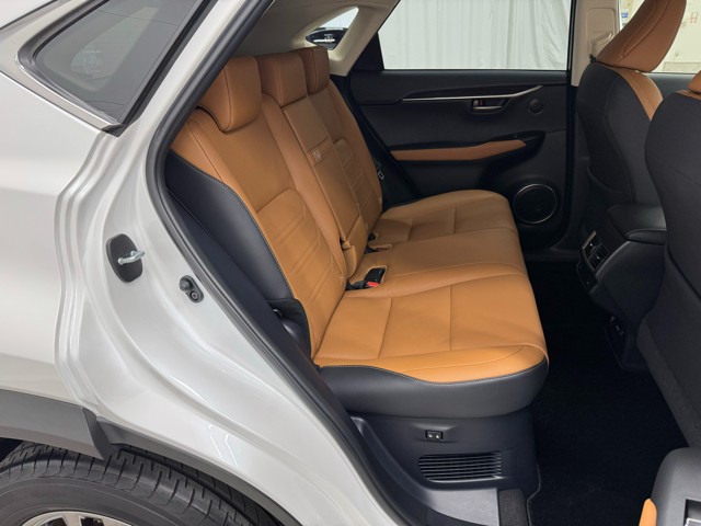 レクサス NX300h バージョンL