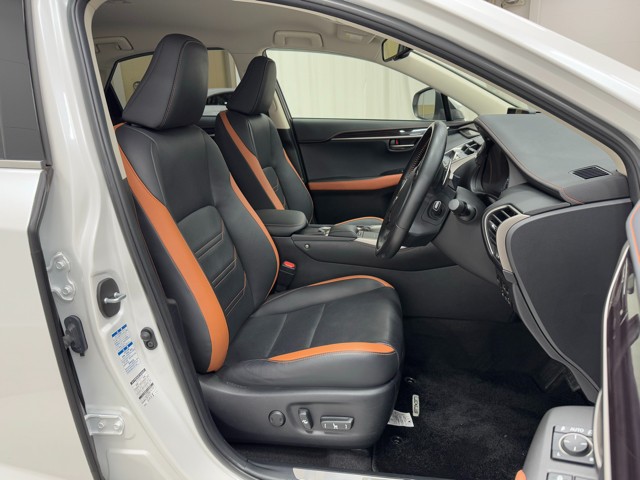 レクサス NX300h VERSIONL