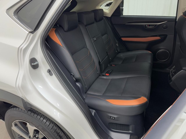 レクサス NX300h VERSIONL