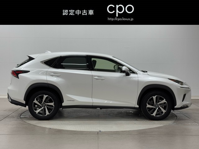 レクサス NX300h VERSIONL