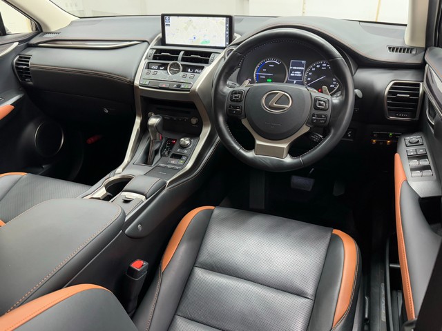 レクサス NX300h VERSIONL