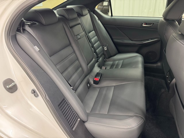 レクサス IS300h VER-L