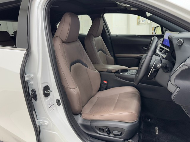 レクサス UX250h グレイスフルEXプロー