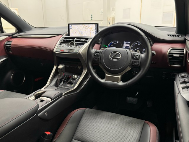 レクサス NX300h Spice&Chic