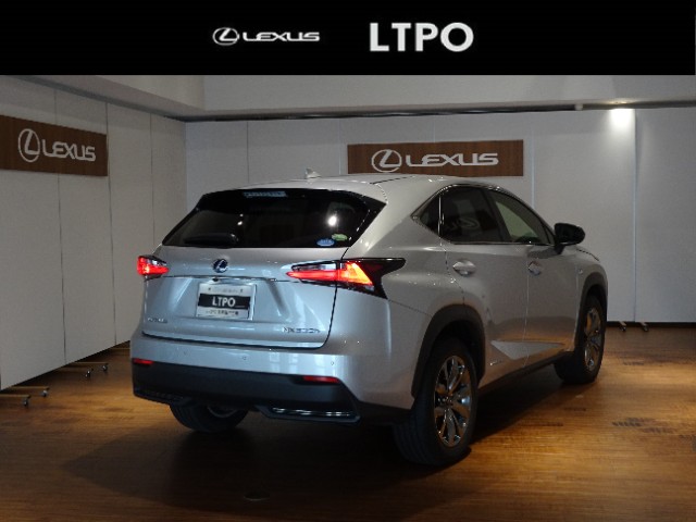 レクサス NX300h F SPORT