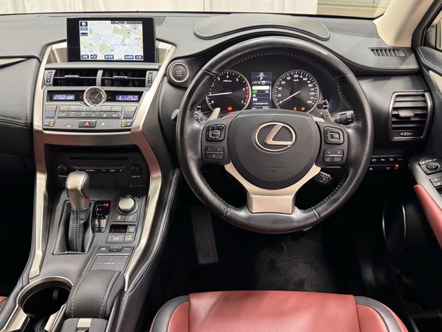 レクサス NX200t Iパッケージ