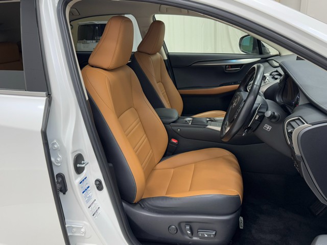 レクサス NX300h Iパッケージ