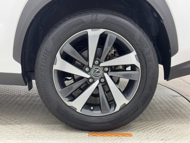 レクサス NX300h Iパッケージ